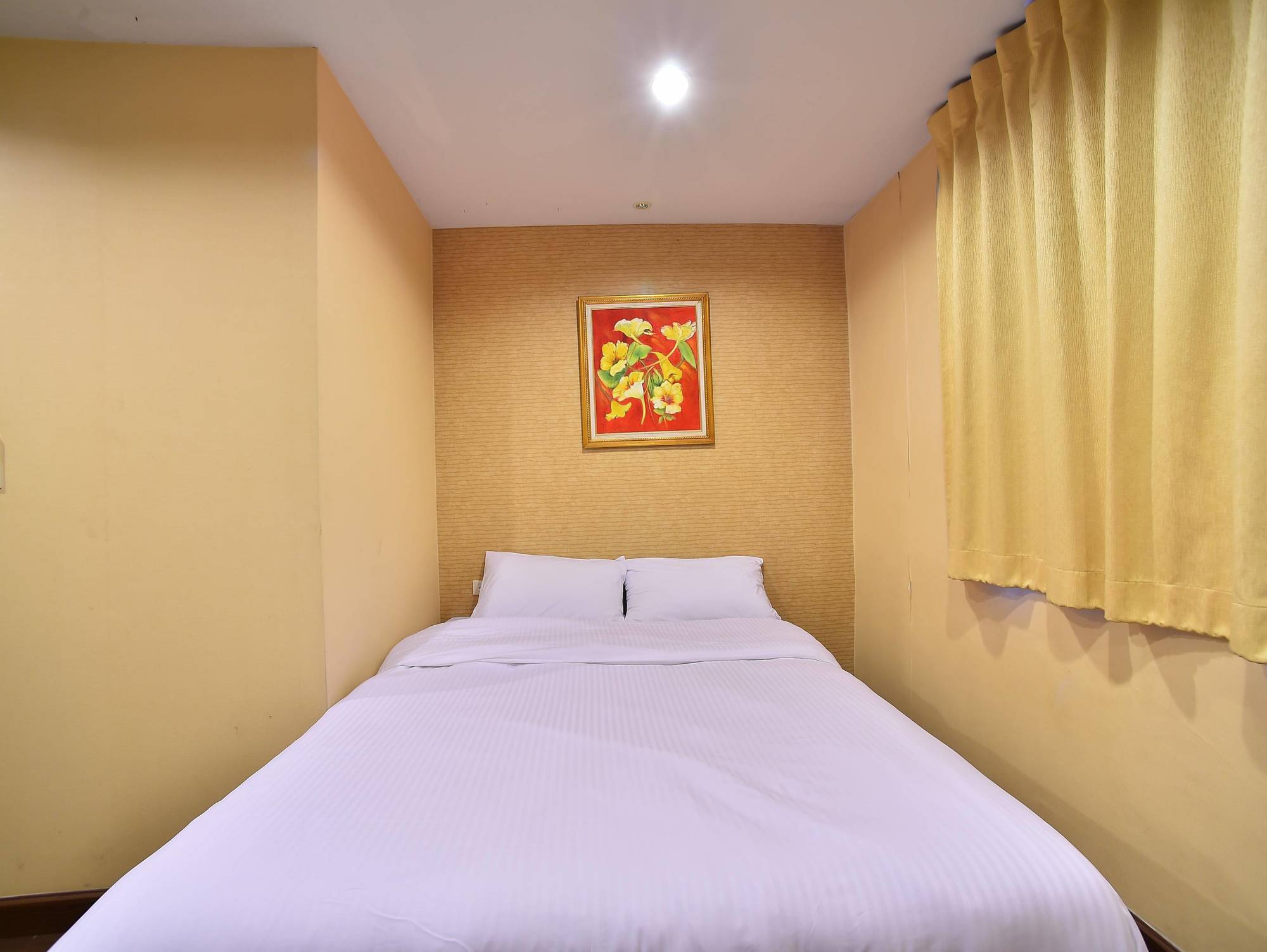 Take A Rest Hotel Bangkok Buitenkant foto